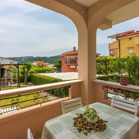 Apartment Ane Lopar