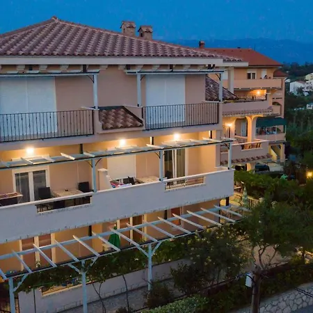 Ane Apartment Lopar